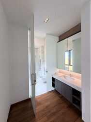 East Coast Avenue (D15), Terrace #518807811